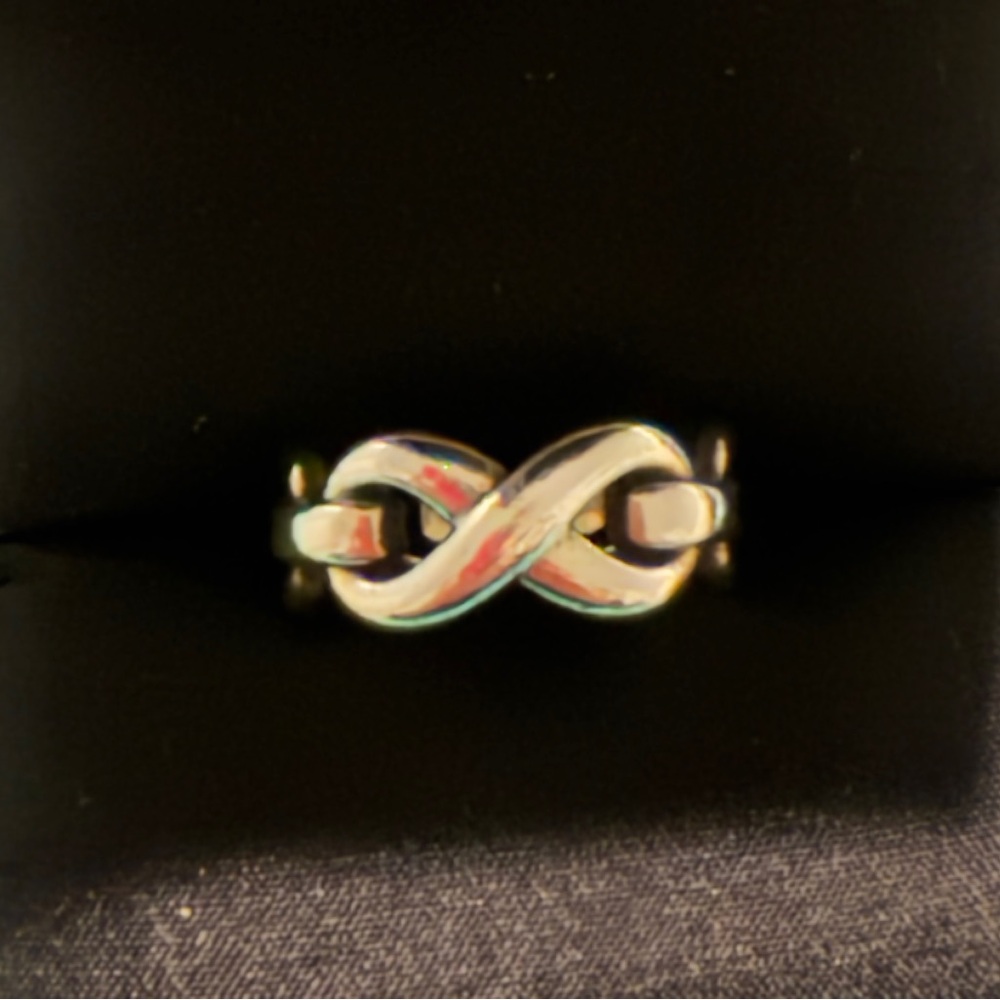 James Avery Silver Infinity Knot Ring